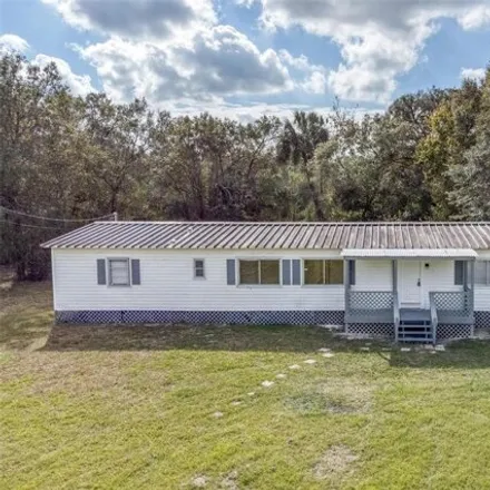 Buy this studio apartment on 4211 North Beginning Path in Citrus County, FL 34428