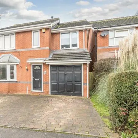 Buy this 5 bed house on 16 Yew Tree Lane in Rowley Village, B65 8BX