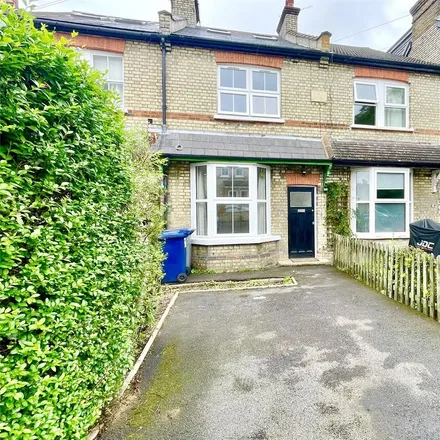 Rent this 3 bed house on Victoria Road in London, EN4 9PE