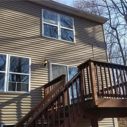 Rent this 3 bed apartment on 16 Country Pond Lane in Plattekill, NY 12548