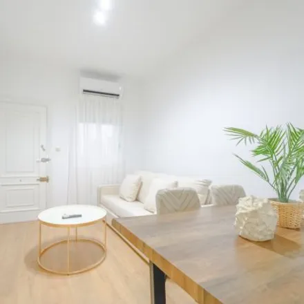 Image 5 - Madrid, Calle Carlos Aurioles, 23, 28018 Madrid - Apartment for rent