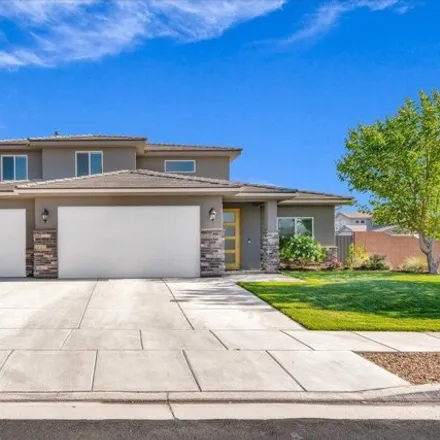 Buy this 4 bed house on 193 Chesterfield Drive in Washington, UT 84780