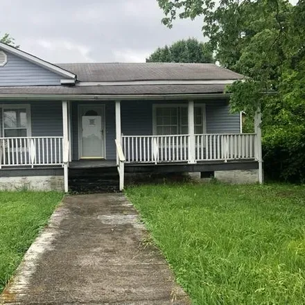Buy this 3 bed house on 2514 Dodson Avenue in East Chattanooga, Chattanooga