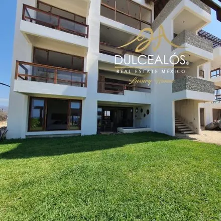 Buy this 3 bed apartment on Avenida 5 de Mayo in 71996 Bajos de Chila, OAX