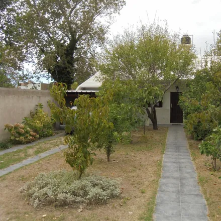 Buy this studio house on Calle 62 802 in Partido de La Costa, 7108 Mar del Tuyú