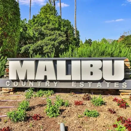 Image 2 - 3838 Malibu Country Drive, Malibu, CA 90265, USA - House for rent