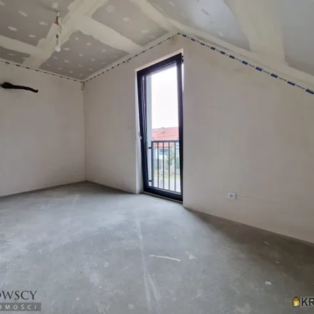 Buy this studio house on Krakowska 103A in 32-089 Bębło, Poland