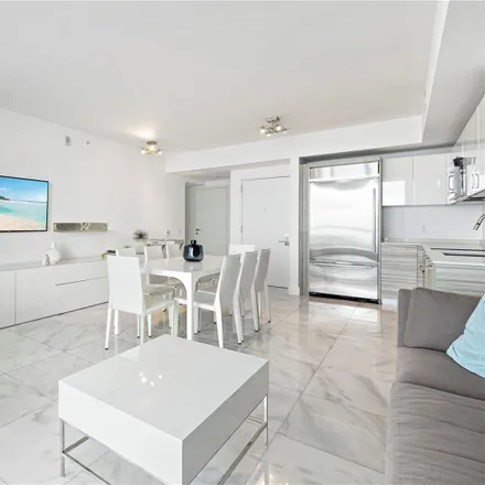 Image 9 - 1300 Brickell Bay Drive - Condo for rent