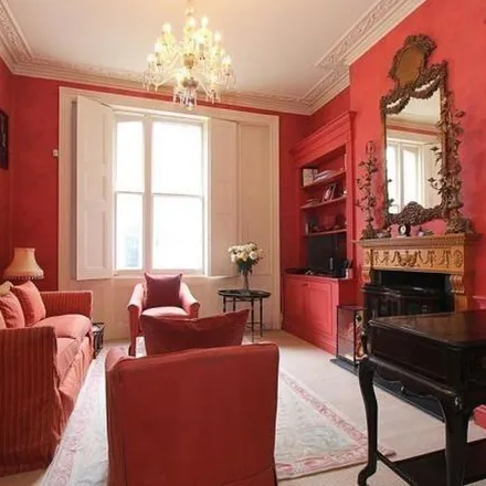 Rent this 1 bed apartment on 26 Oakley Street in London, SW3 5NN