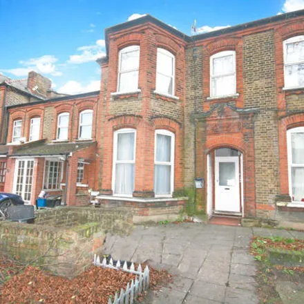 Buy this 2 bed apartment on Tanzeel Islamic School in 36 Mansfield Road, London