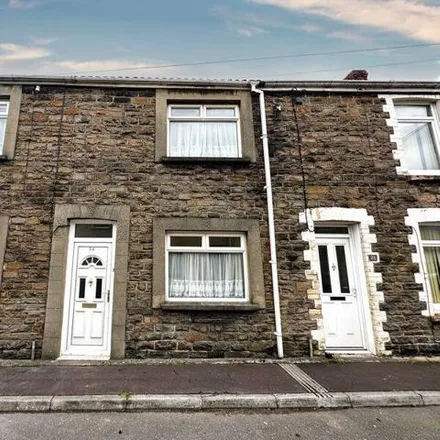 Buy this 3 bed townhouse on The Borough in Henry Street, Neath