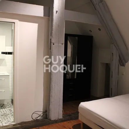 Rent this 2 bed apartment on 19 Route de Villiers le Mahieu in 78890 Garancières, France