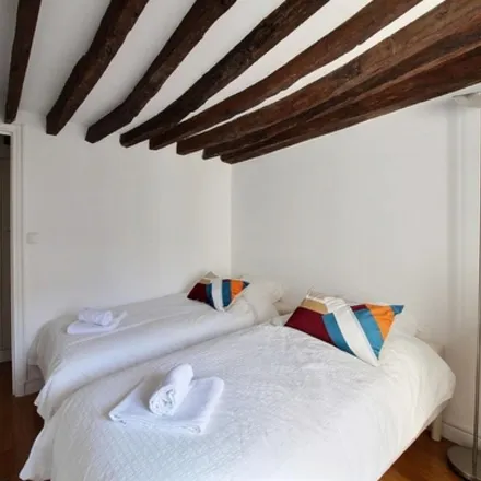 Rent this 2 bed apartment on 38 Rue Tiquetonne in 75002 Paris, France