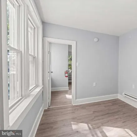 Image 6 - 128 Roosevelt Boulevard, Philadelphia, PA 19120, USA - House for sale