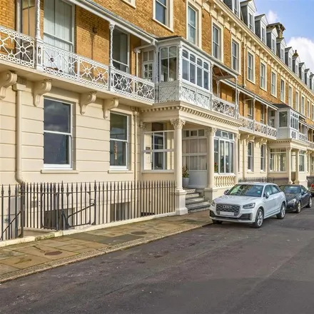 Rent this 3 bed apartment on Heene Terrace in Worthing, BN11 3NP