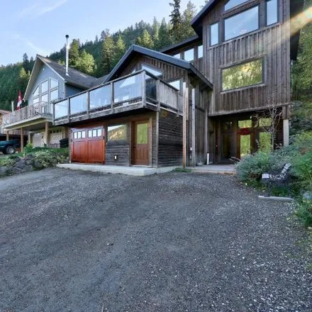 Image 3 - Paul Lake Road, BC V2H 1J8, Canada - House for sale
