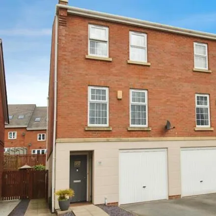Buy this 4 bed duplex on Lee Edge in Thorpe-on-the-Hill, LS10 4FB
