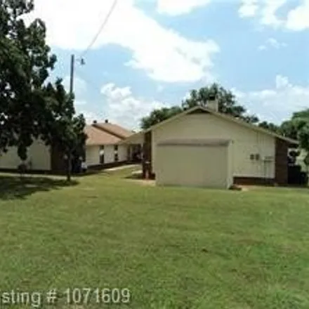 Image 2 - 1641 Z Street South, Fort Smith, AR 72901, USA - House for sale