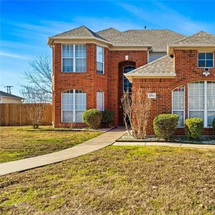 Buy this 5 bed house on 2631 Rocky Creek Drive in Mansfield, TX 76063