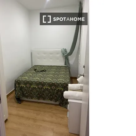 Rent this 3 bed room on Carrer de Badajoz in 149, 08001 Barcelona