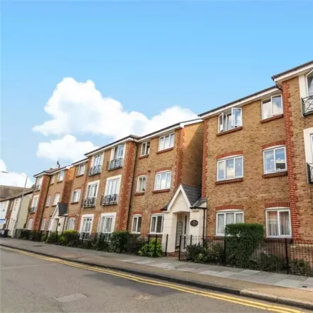 Image 7 - Canbury Park Road, London, KT2 6HB, United Kingdom - Townhouse for rent