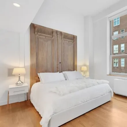 Image 7 - 123 East 86th Street, New York, NY 10028, USA - Condo for sale
