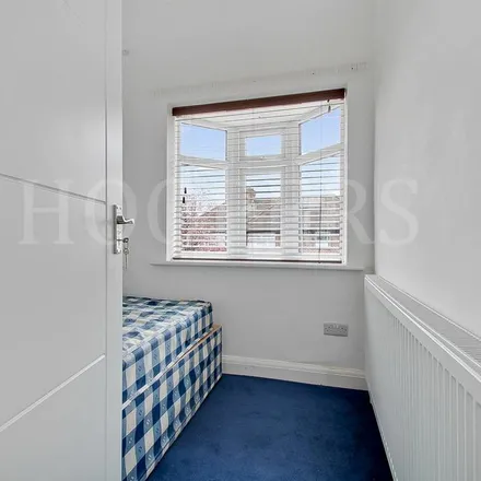 Image 6 - Monks Park, London, HA9 6JQ, United Kingdom - House for rent