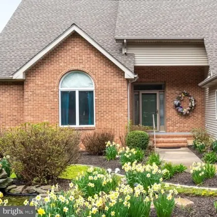 Buy this 5 bed house on 299 Pondview Court in Crestview, Kent County
