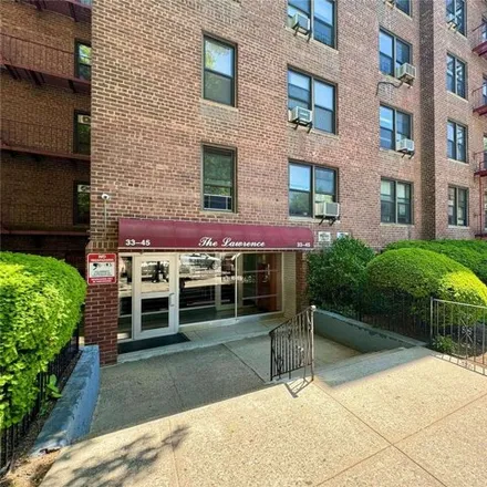 Buy this studio apartment on The Kent in 33-24 Junction Boulevard, New York