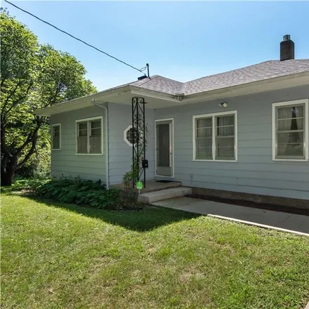 Image 1 - 401 North Pleasant Hill Boulevard, Pleasant Hill, IA 50327, USA - House for sale