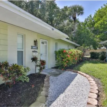 Rent this 2 bed house on 1231 Moonmist Circle in Siesta Key, FL 34242
