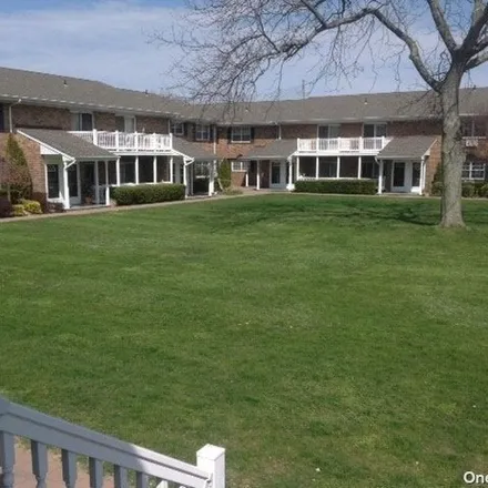 Rent this 1 bed apartment on 16 Saxon Avenue in Bay Shore, Islip