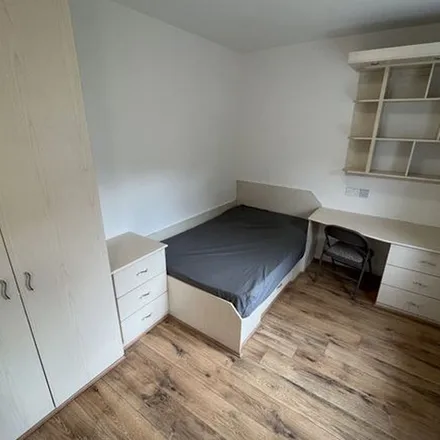 Rent this 7 bed duplex on 16 Langdale Gardens in Leeds, LS6 3HB