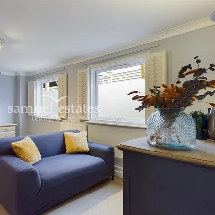 Rent this studio apartment on Cavell Court in Fountain Road, London