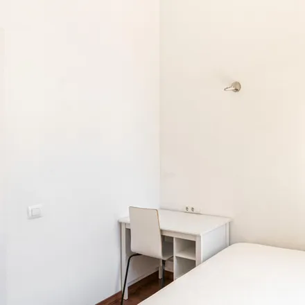 Image 4 - Pernileria Xarcuteria, Carrer de Ferran, 55, 08002 Barcelona, Spain - Apartment for rent