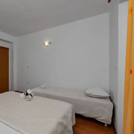 Image 1 - 21327 Općina Podgora, Croatia - Apartment for rent