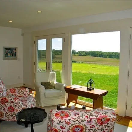 Image 4 - 384 Middle Road, Chilmark, MA 02552, USA - House for rent
