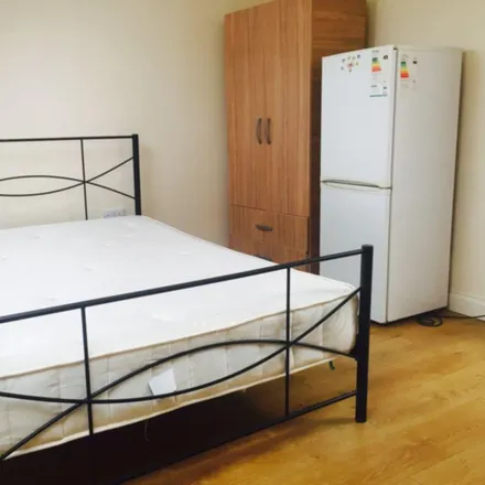 Image 4 - Churchill Road, Dudden Hill, London, NW2 5EA, United Kingdom - Room for rent