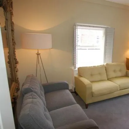 Buy this 3 bed apartment on Marlborough in Londres, Great London