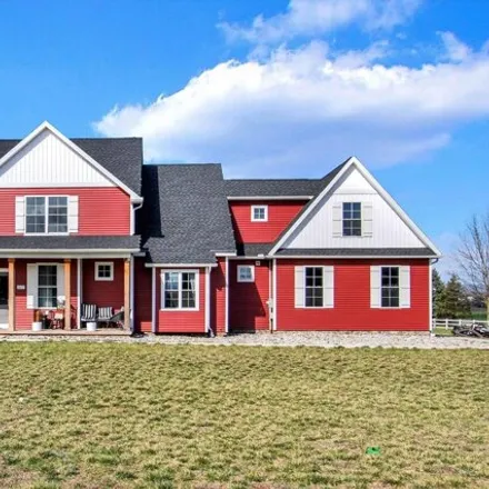 Buy this 6 bed house on Mason Dixon Road in Cumberland Township, PA 17325