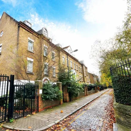 Image 1 - 43 Stepney Green, London, E1 3LE, United Kingdom - Apartment for rent