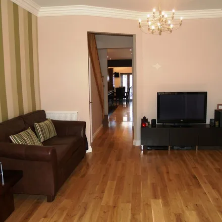 Image 7 - Roberts Road, Tyseley, B27 6NQ, United Kingdom - Townhouse for rent