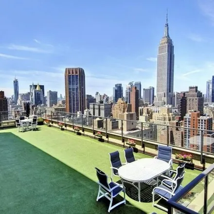 Image 7 - Murray Hill Mews, 159 East 37th Street, New York, NY 10016, USA - Apartment for sale