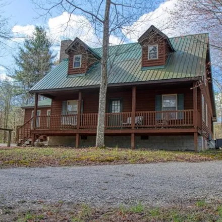 Buy this 3 bed house on 276 Indian Rock Trail in Fentress County, TN 38556