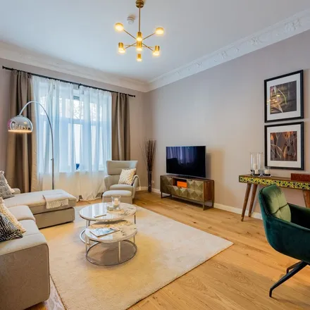 Rent this 3 bed apartment on Seeburger Straße in 13581 Berlin, Germany