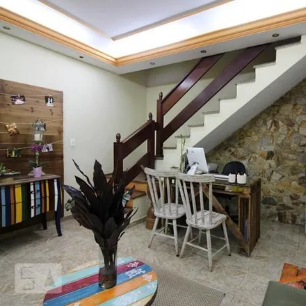 Buy this 3 bed house on Rua Antônio Simionato in Santa Terezinha, São Bernardo do Campo - SP