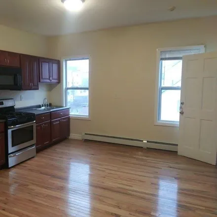 Rent this 3 bed house on 83 Quarry Street in Fall River, MA 02723