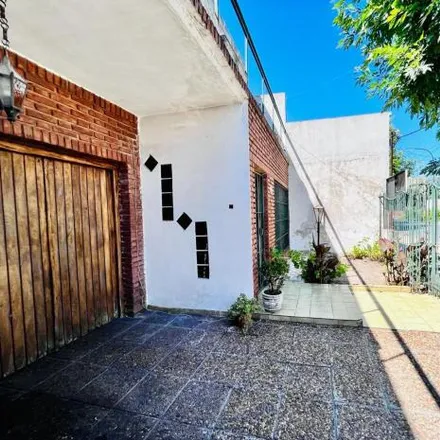 Buy this 3 bed house on Tuyutí 3537 in Partido de Lanús, 1822 Valentín Alsina