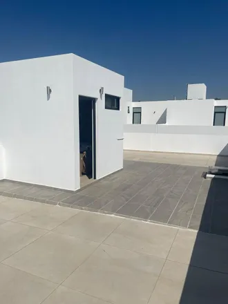 Rent this studio house on Boulevard Valle Imperial 888 in Marcelino García Barragán, 45134 Nuevo México