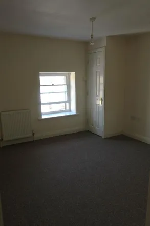 Image 7 - Royal Crescent, Weston-super-Mare, BS23 2AX, United Kingdom - Apartment for rent